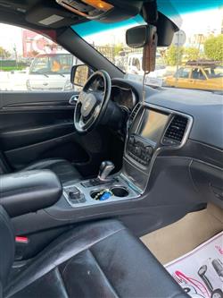 جیپ گراند شیرۆکی